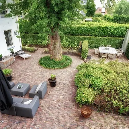 Amsterdam Mansion - The Studio