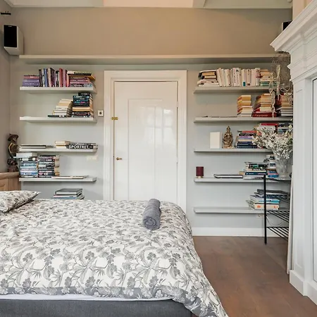 Amsterdam Mansion - The Studio 民宿 *