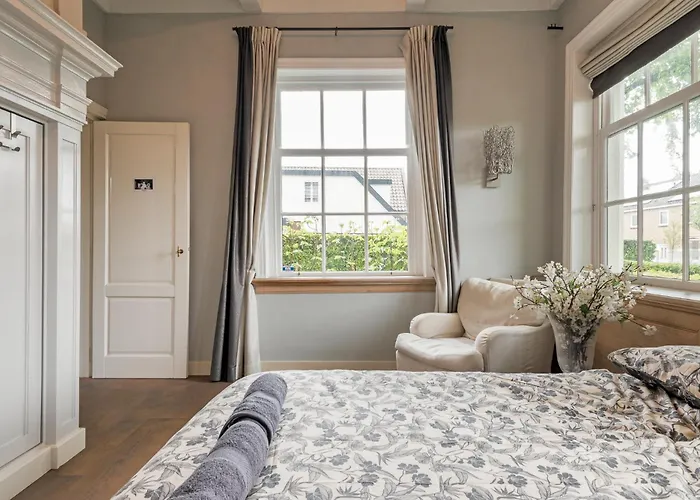 Amsterdam Mansion - The Oostzaan